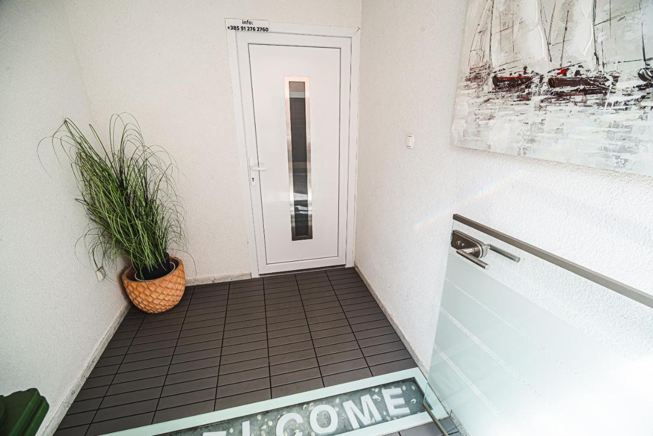 Downtown Park Apartments With Balcony Vodice Exterior photo