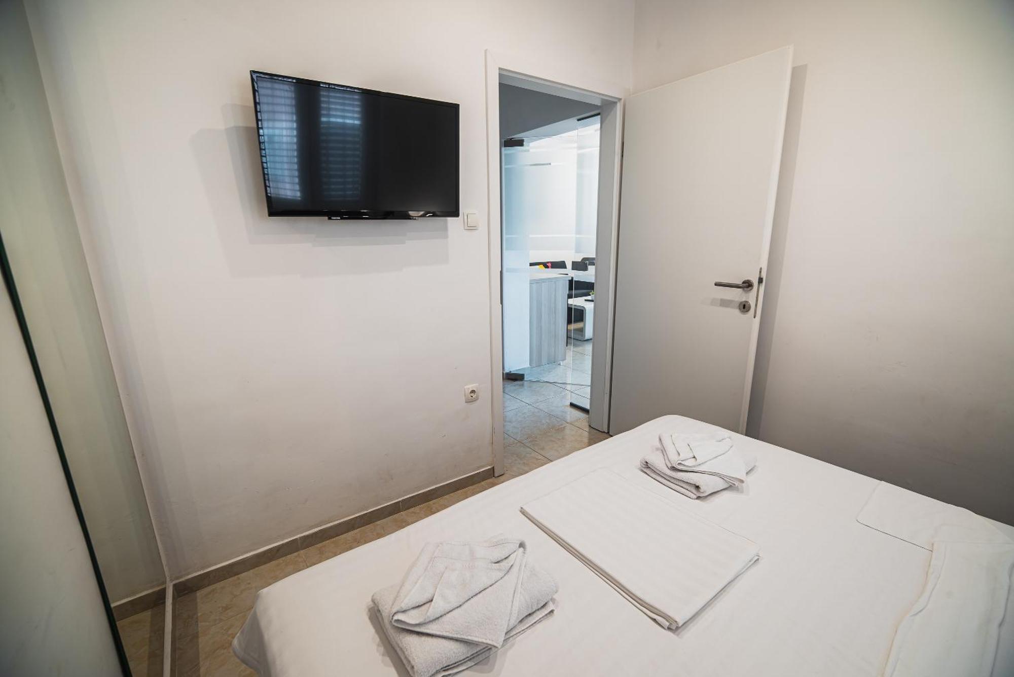 Downtown Park Apartments With Balcony Vodice Room photo